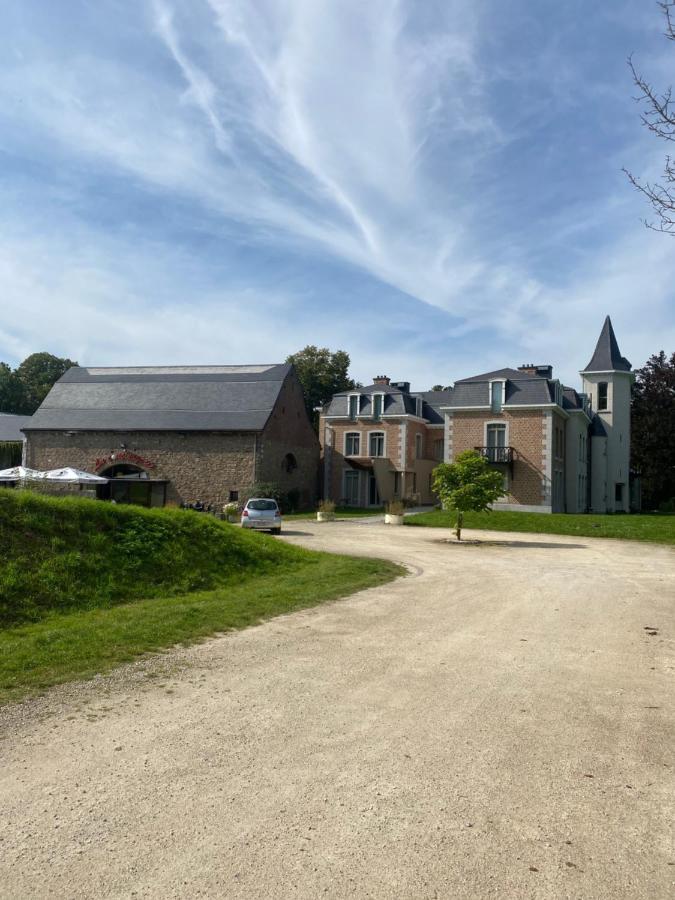 La Chambre Du Chateau De Bernalmont Lutych Exteriér fotografie